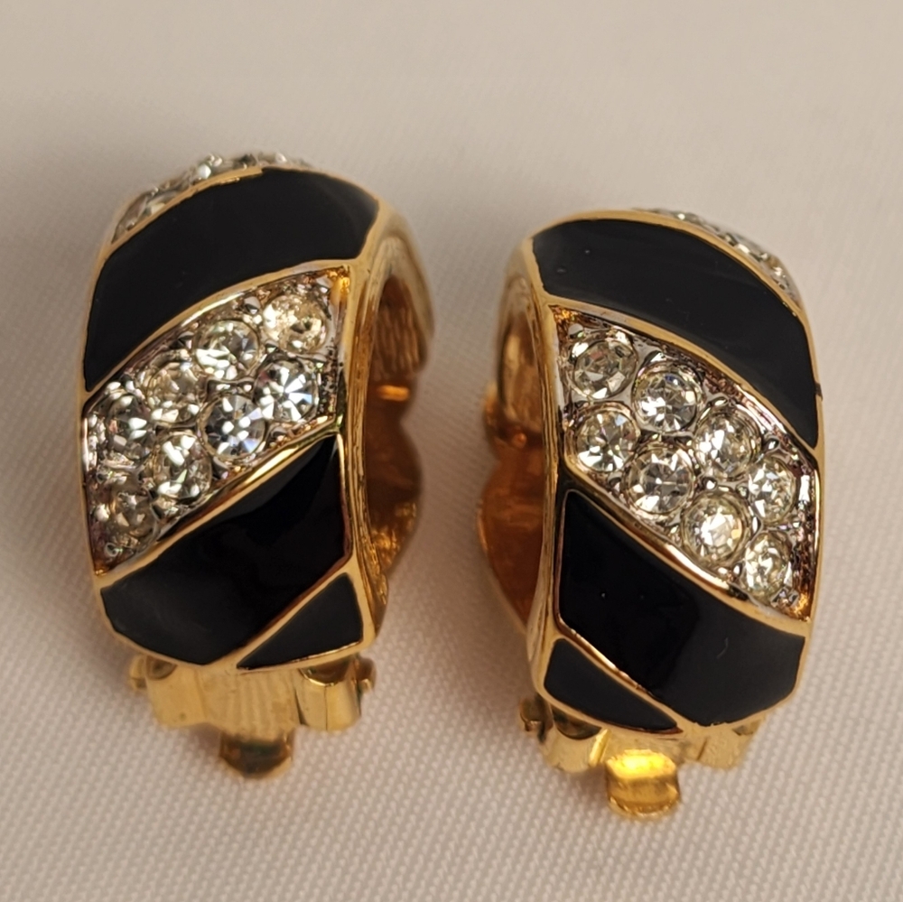 Vintage Goldtone Black Enamel Nina Ricci Clip-on Earrings With Rhinestones - Picture 4 of 10